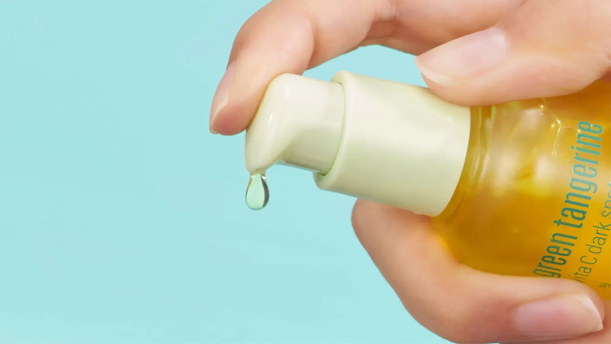 The Perfect Serum Cocktails to Treat Your Winter Weather Skin Woes Illustrations