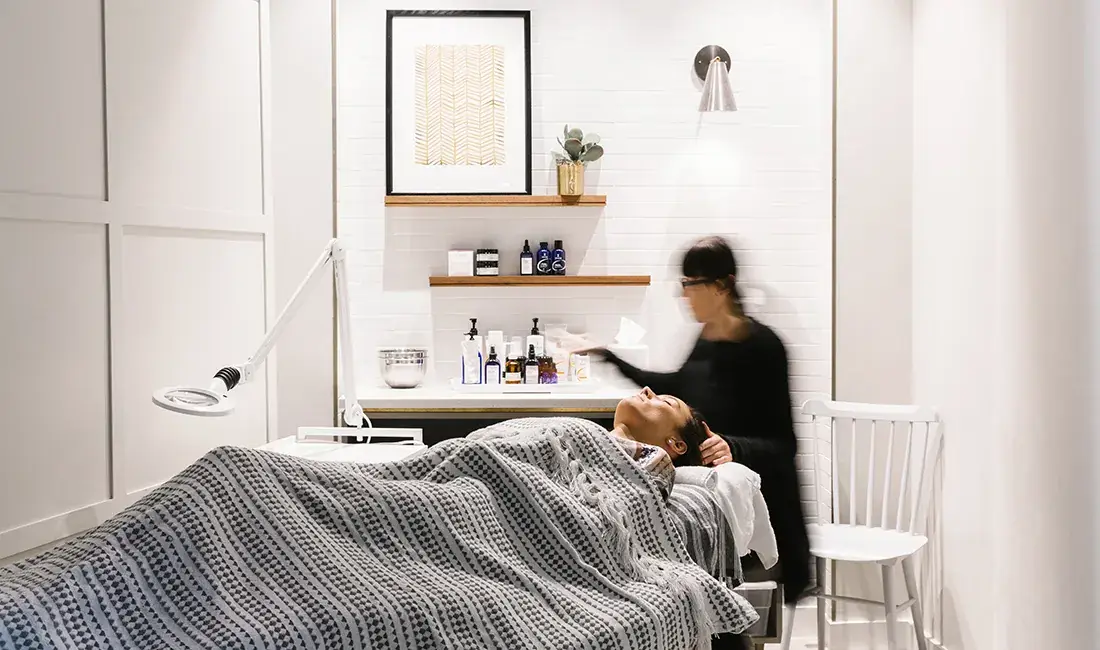 What to Expect When You Get a Facial Illustrations