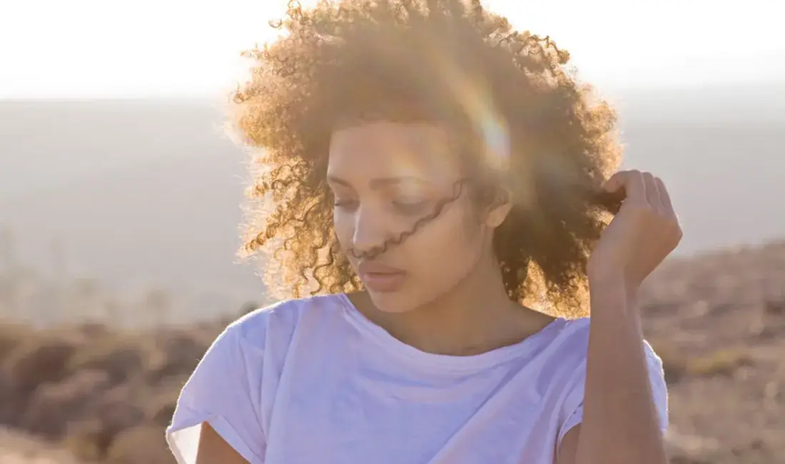 A New Study Found That the  Chemicals From Sunscreen Get Absorbed into the Bloodstream – but Here’s Why You Shouldn’t Ditch Your SPF Illustrations