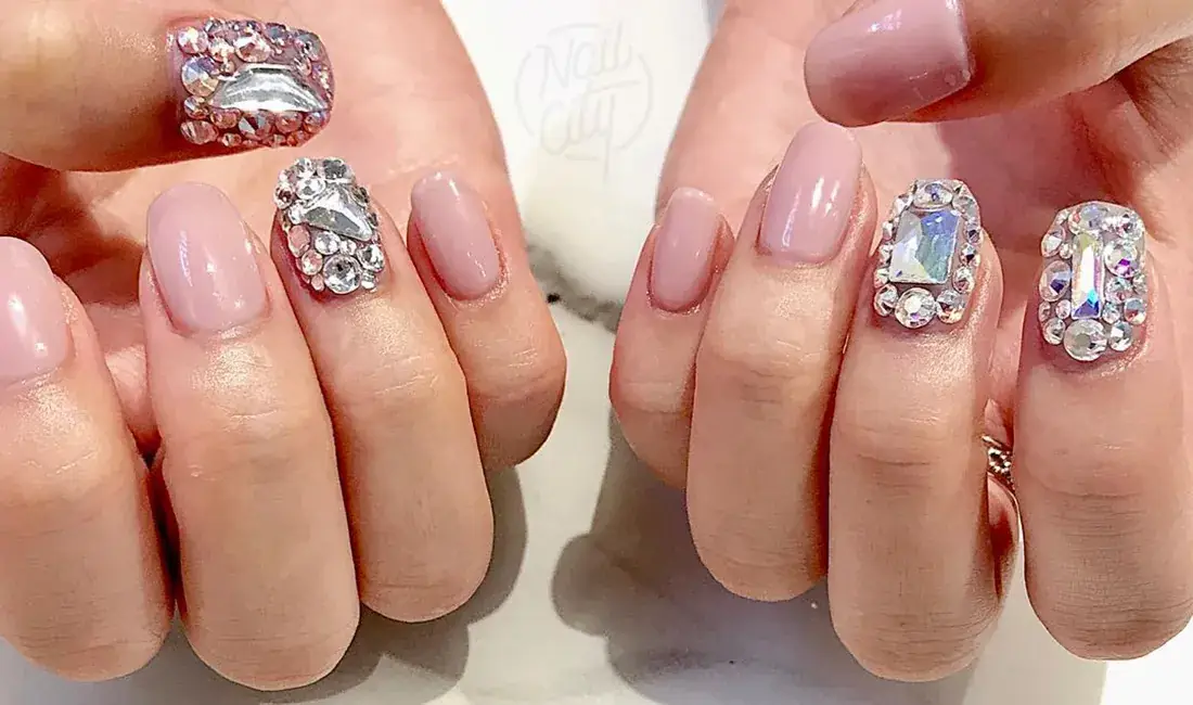 Five Ways to Try Stone Nails, the Most Mesmerizing Manicure Trend in Korea Illustrations