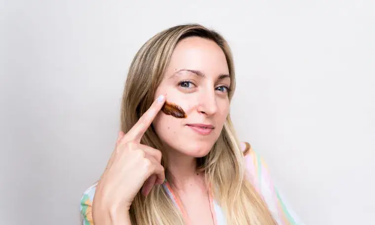 5 Signs of Over Exfoliation and What to Do Next Illustrations