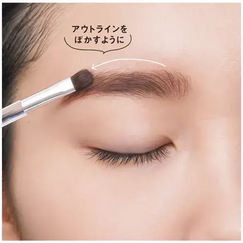 おしゃれ顔を作るかっこいいピンクみ眉
