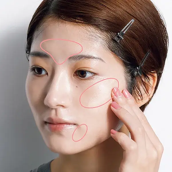 顔の上半分に光を仕込む