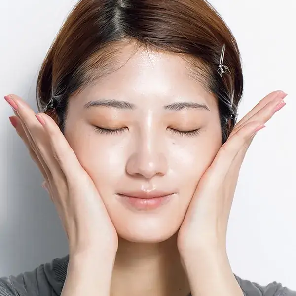 顔の上半分に光を仕込む