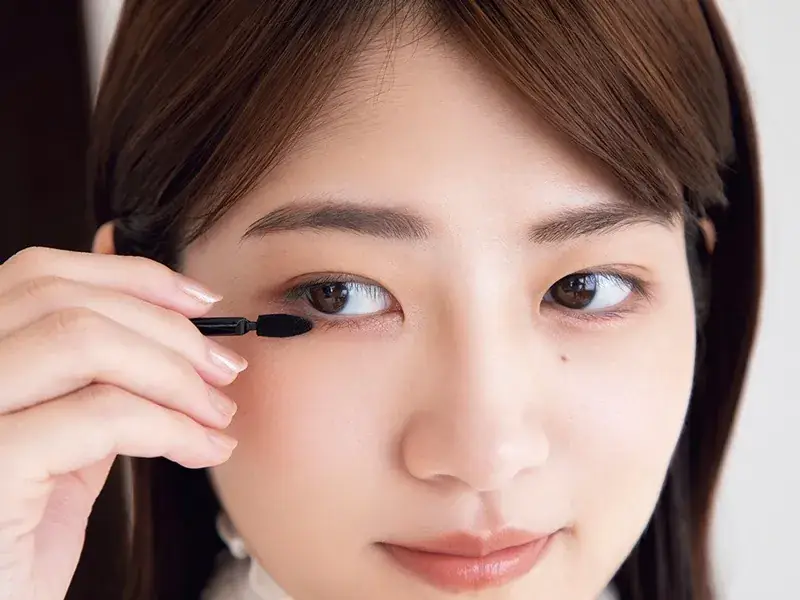 ◆透明感あるツヤめき美人アイメイク