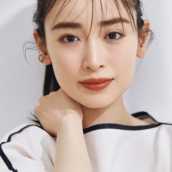 しっくりなじむ“くすみ系”のリップカラー