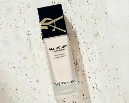 イヴ・サンローラン・ボーテ オールアワーズ リキッド SPF39・PA+++ 25ml 全13色 各￥8,030
