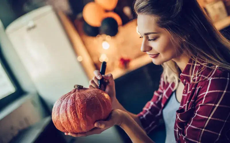 ハロウィンパーティーのアイデア集｜自宅で楽しめる飾り付け・ゲーム・仮装・料理・手土産や日程など イラスト