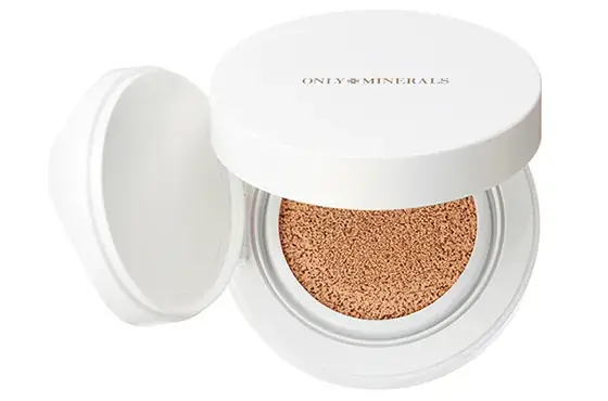 オンリーミネラル｜ミネラルトーンアップクッションBB SPF50・PA+++ 11g ￥5,390（ケース込み）