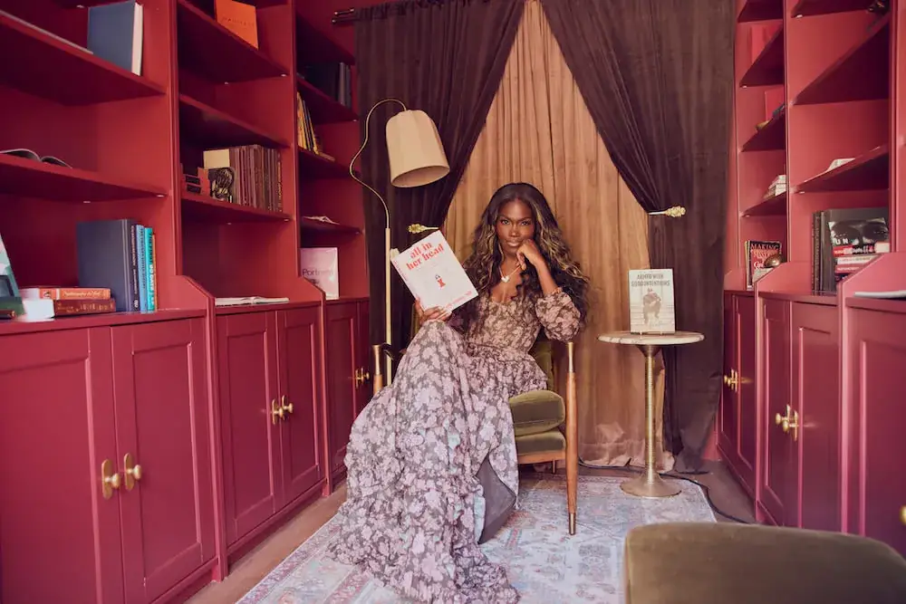 Amber Grimes, Executive Vice President and General Manager, Love Renaissance 그림