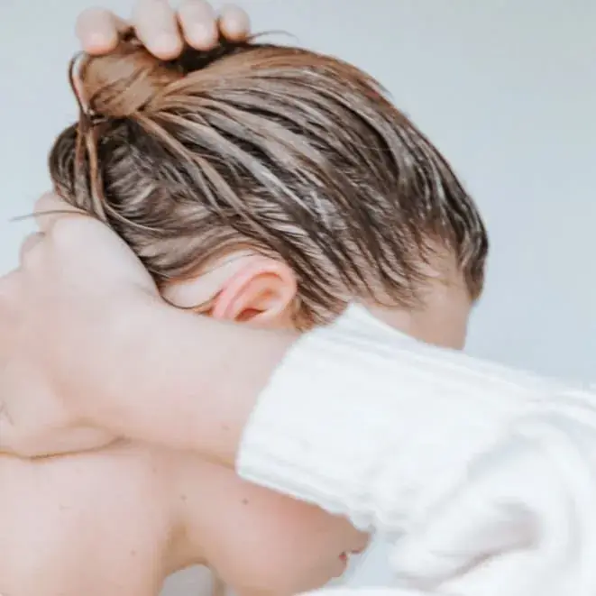 Get The Look Of Highlights Without Any Bleach 그림